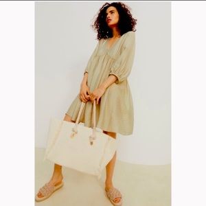 H&M v neck flowy dress NWT